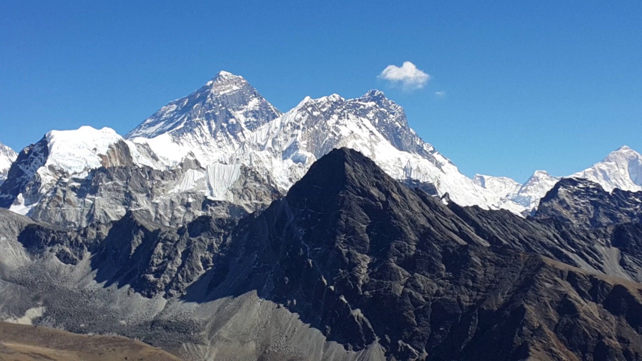 Everest view from Gokyo Ri